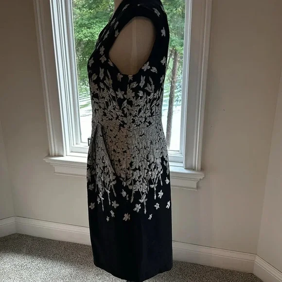 Gorgeous NWT Frank Lyman Cap Sleeve Dress, Size 10 - Picture 5 of 11